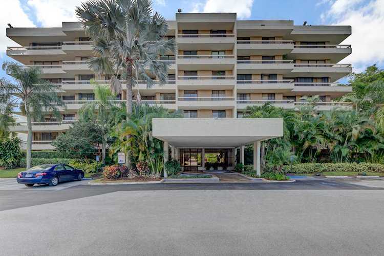 23200 Camino Del Mar #404 Boca Raton, FL 33433