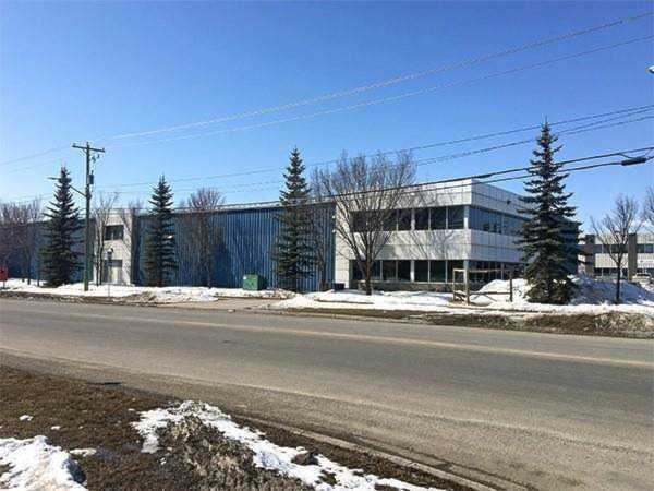 3949 54 Avenue NE Calgary, AB T3J 3W5