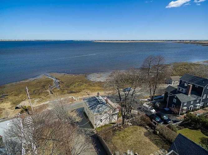 1 Goodwin Avenue Newburyport, MA 01950