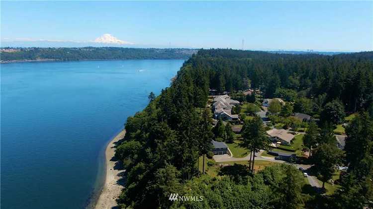 1914 50th St NW Gig Harbor, WA 98335