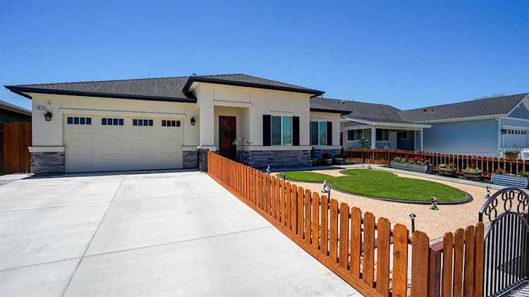 1932 Sansone Drive Santa Rosa, CA 95403