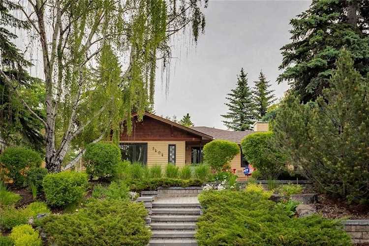 3404 10 Street SW Calgary, AB T2T 3H6