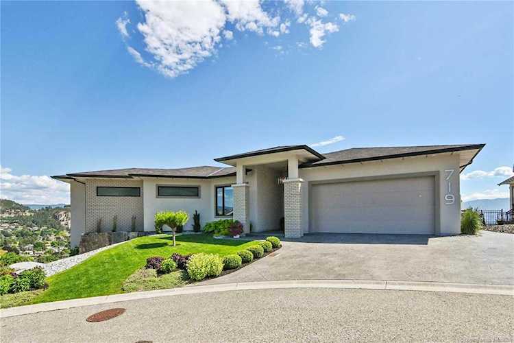 719 Traditions Lane Kelowna, BC V1V2Y2