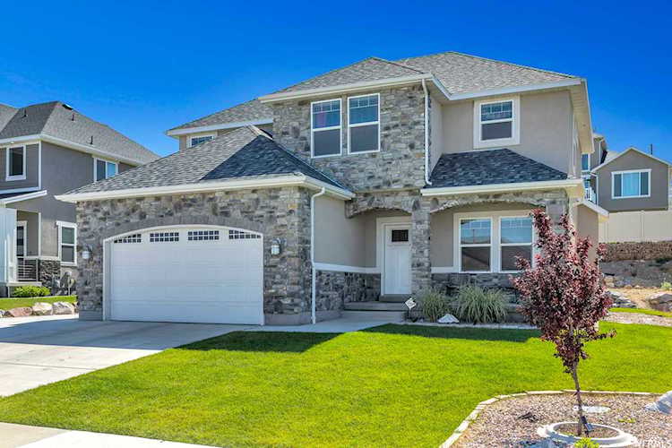 2899 S Island Fox Ln Saratoga Springs, UT 84045