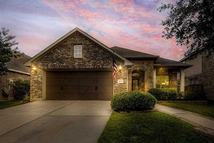 18319 E Willow Oak Bend Dr Cypress, TX 77433