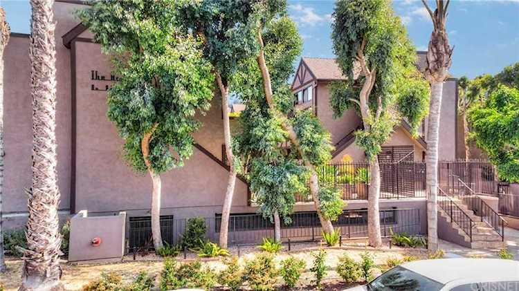 1118 E Palmer Avenue #204 Glendale, CA 91205