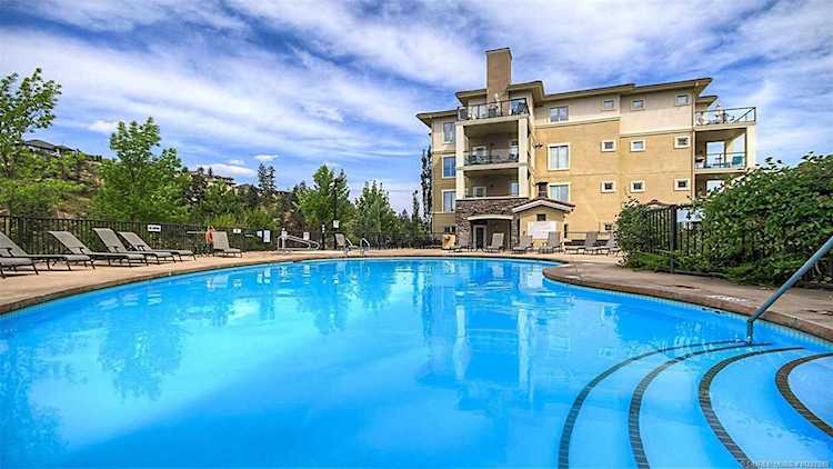 1873 Country Club Drive Kelowna, BC V1V2W6