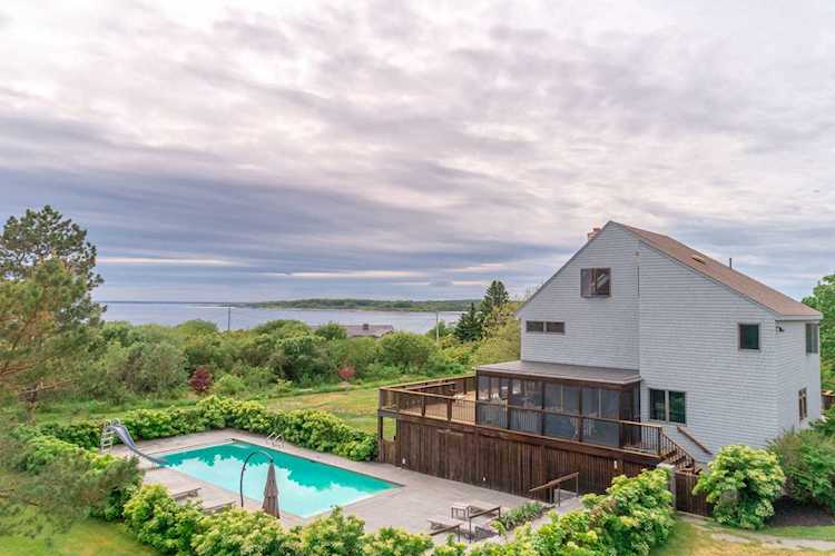 18 Angell Point Rd Cape Elizabeth, ME 04107