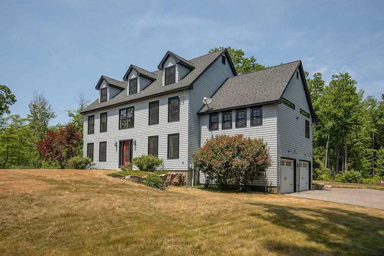 3 Bhoireann Ln York, ME 03909