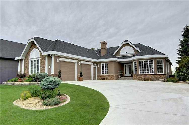 34 Ridge Pointe Drive Heritage Pointe, AB T1S 4H1