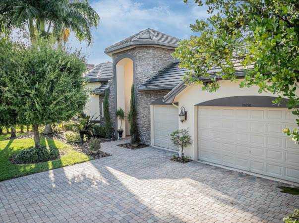 10658 Versailles Boulevard Wellington, FL 33449