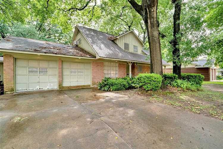 1842 Tattenhall Dr Houston, TX 77008