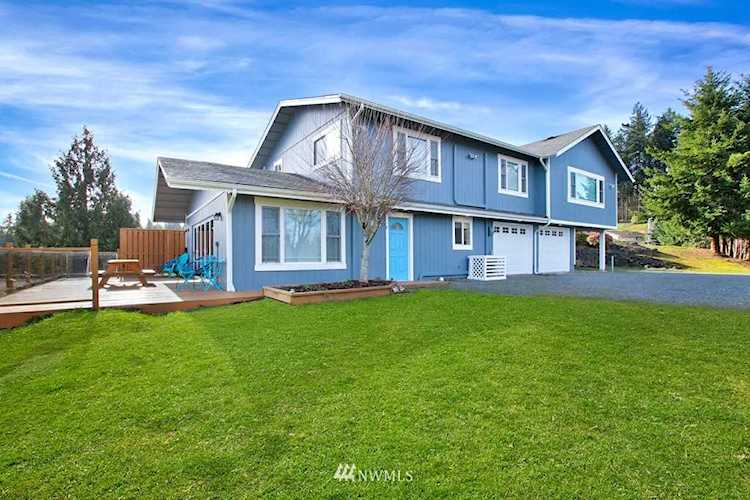 17305 33RD ST CT E Lake Tapps, WA 98391