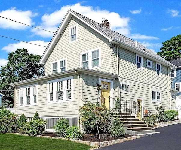 3 Bonad Rd Winchester, MA 01890