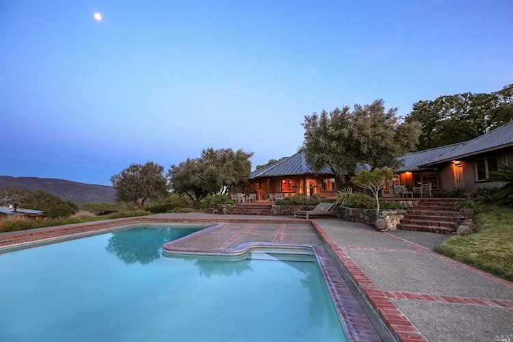 1976 Warm Springs Road Glen Ellen, CA 95442