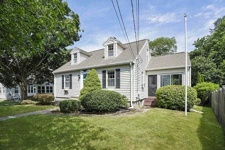 83 South St Braintree, MA 02184