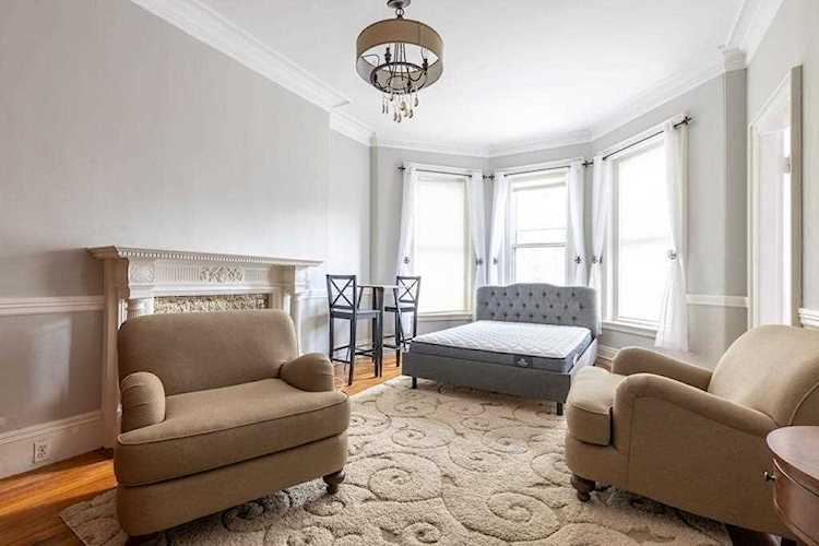 377 Commonwealth #4 Boston, MA 02115