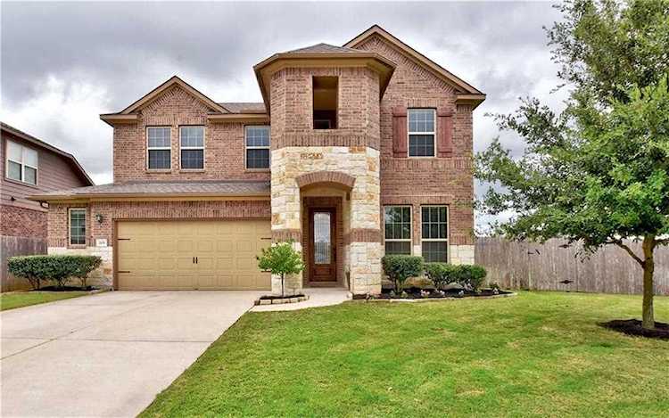 205 Nivens Dr Buda, TX 78610