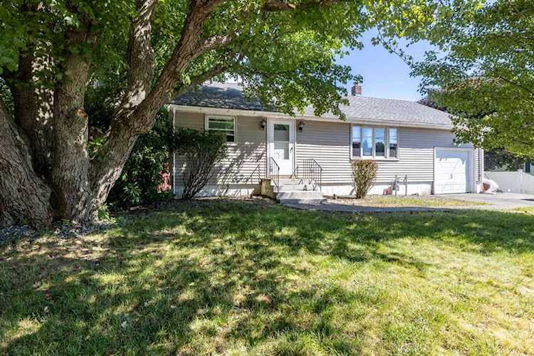 35 Winchester St Portsmouth, NH 03801