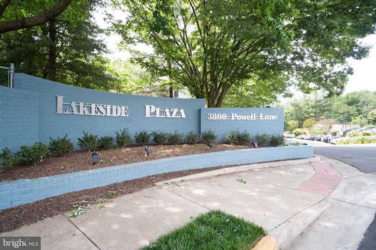 3800 Powell Ln #PH 30 Falls Church, VA 22041