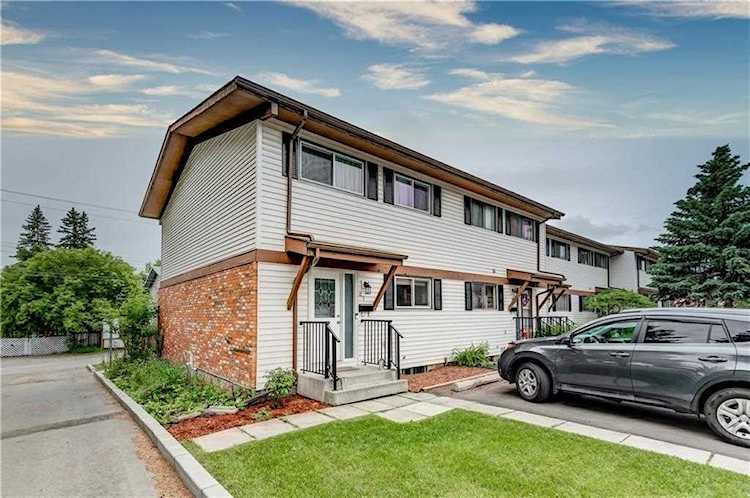 27 Glorond Place #27 Okotoks, AB T1S 1Y7