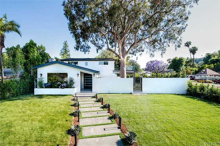 15362 Sutton Street Sherman Oaks, CA 91403