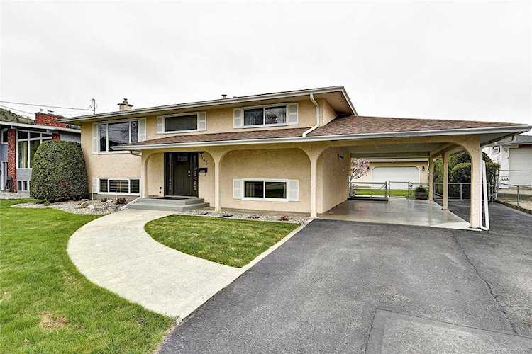 345 Husch Road Kelowna, BC V1X1M9