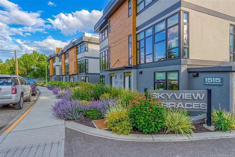 1515 North Highland Drive Kelowna, BC V1Y0C9