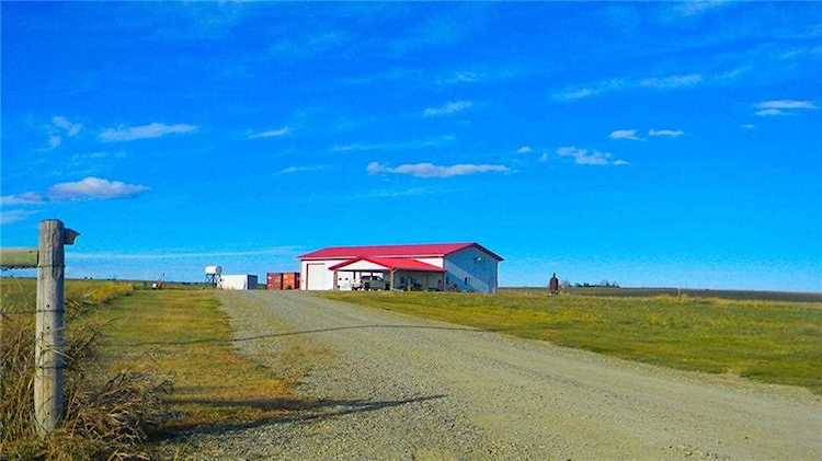 32090 562 Avenue W Rural Foothills County, AB T0L 1H0