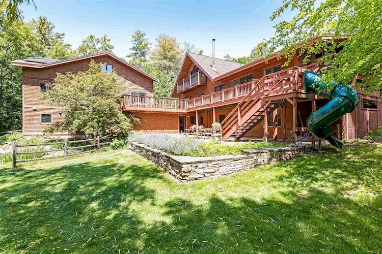 296 South Cove Rd Burlington, VT 05401