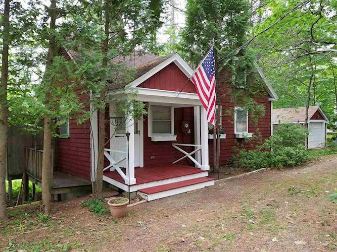553 North Main St Wolfeboro, NH 03894