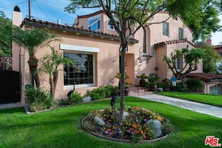 909 Rosemount Road Glendale, CA 91207