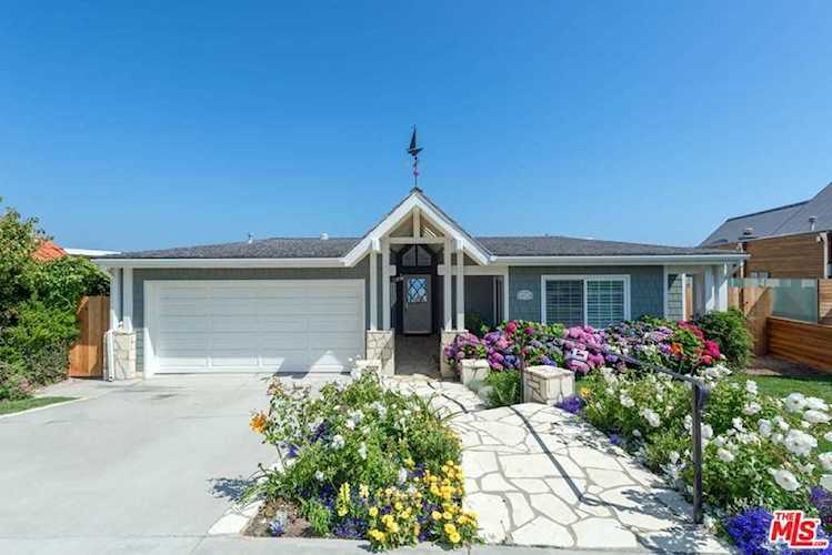 18428 Coastline Drive Malibu, CA 90265