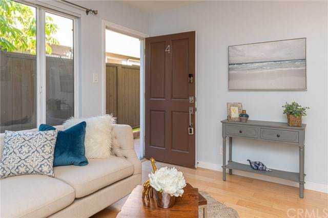 1319 11th Street #4 Santa Monica, CA 90401