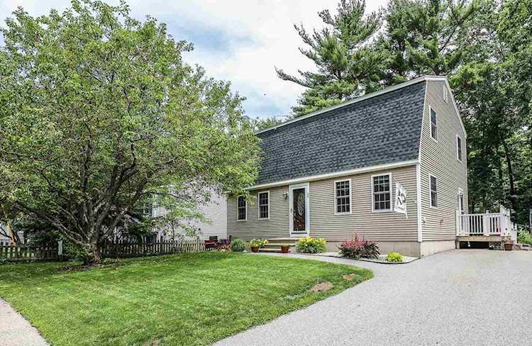 36 Roy St Nashua, NH 03060