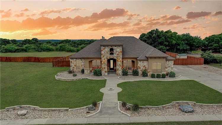 305 Sarahs Ln Liberty Hill, TX 78642