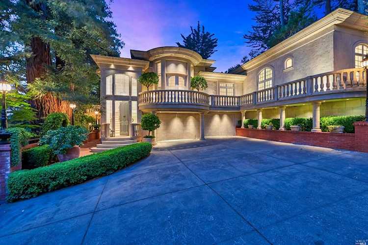 18 Morning Sun Avenue Mill Valley, CA 94941