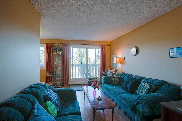 11620 Elbow Dr SW #222 Calgary, AB T2W 3L6