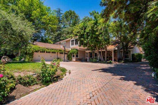 5461 Paradise Valley Road Hidden Hills, CA 91302