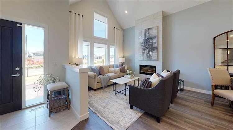 34 D'arcy Blvd Okotoks, AB T1S 5S7