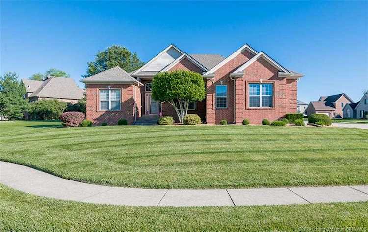 3044 Wolf Ridge Ct New Albany, IN 47150