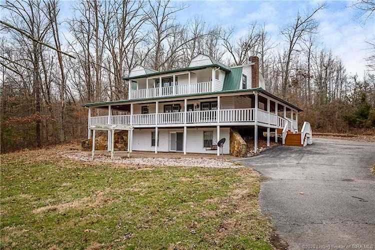 22911 Voyles Rd Borden, IN 47106