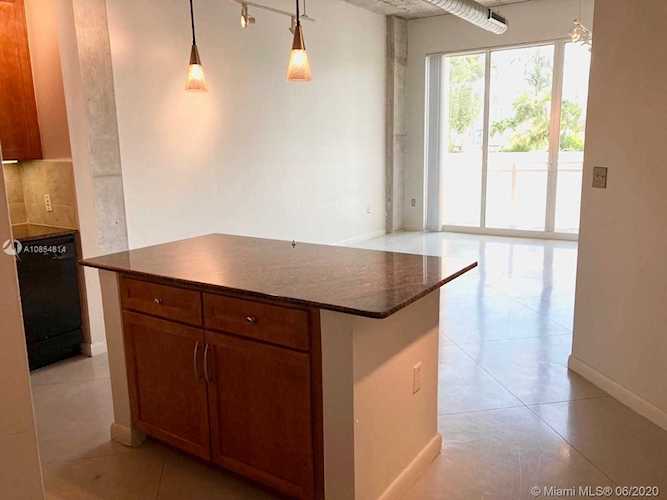 2001 Biscayne Blvd #2608 Miami, FL 33137