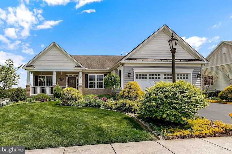 13 Waxwing Ln Gettysburg, PA 17325