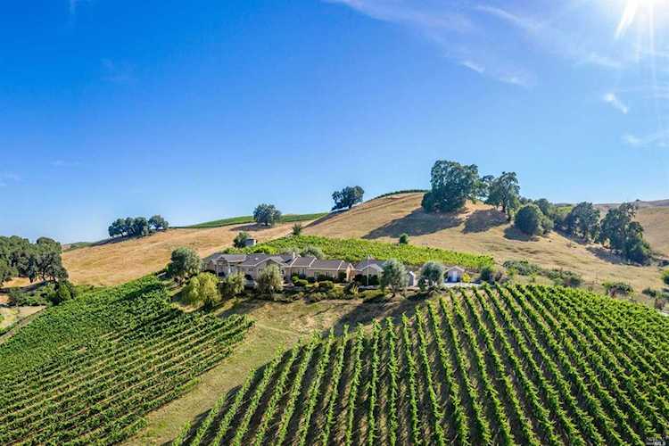 33 Oak Rock Lane Napa, CA 94558