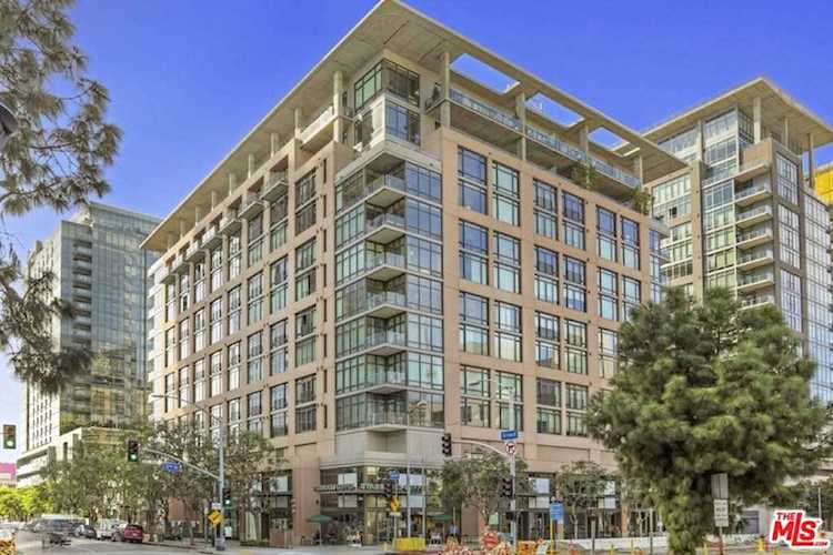1111 S Grand Avenue #1004 Los Angeles, CA 90015