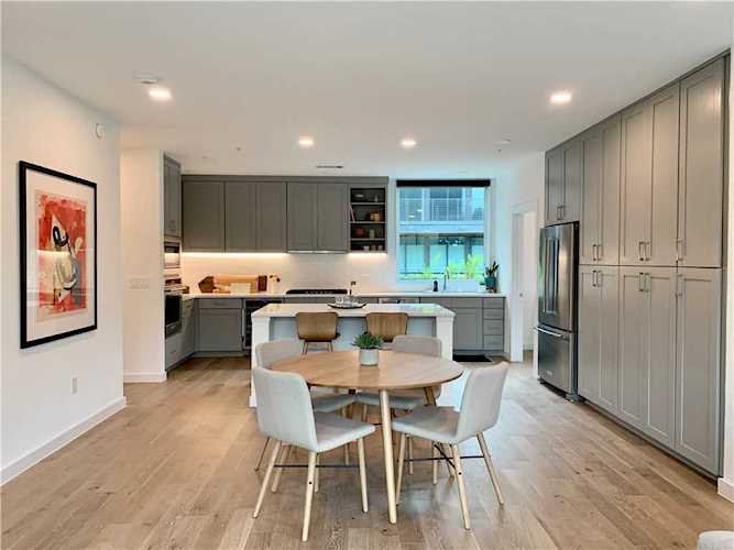 900 S 1st St #421 Austin, TX 78704