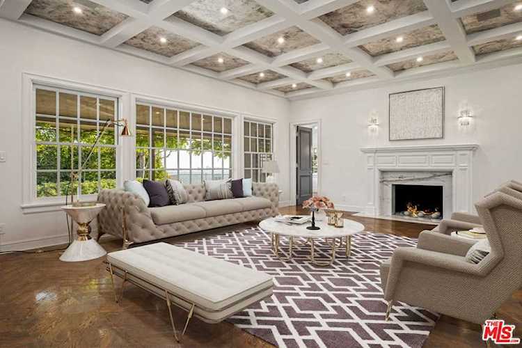 8866 Collingwood Drive Los Angeles, CA 90069