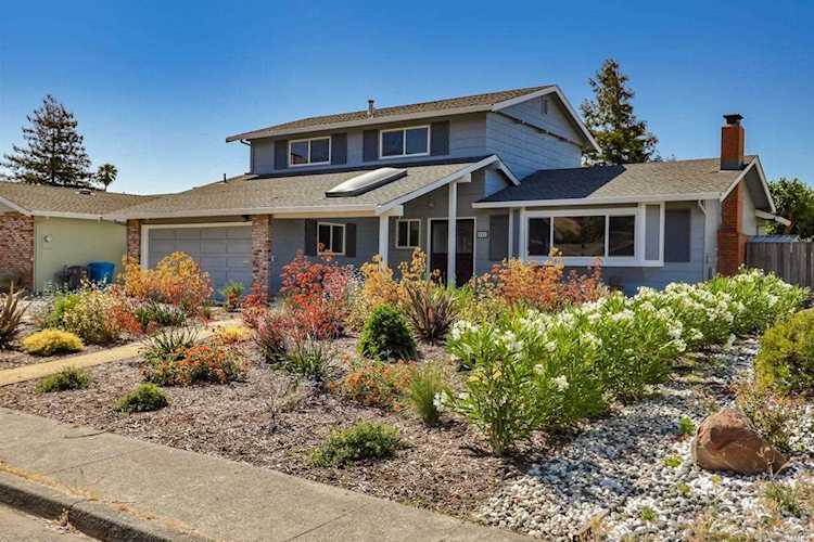 207 San Felipe Way Novato, CA 94945