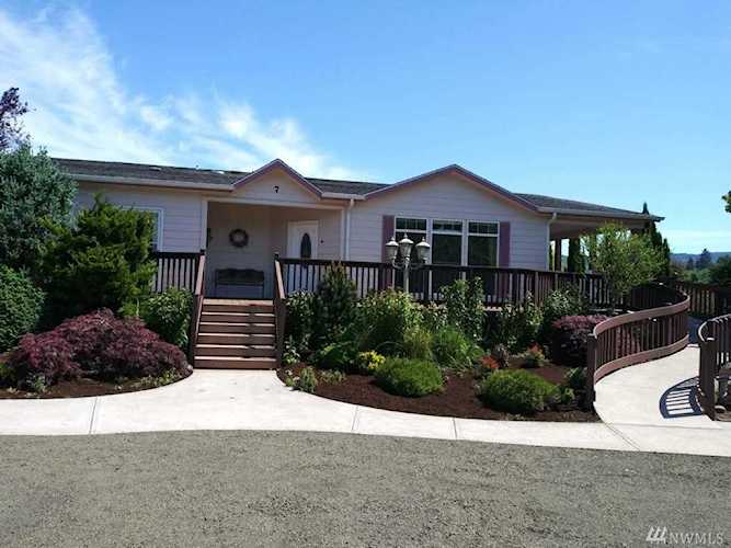 7 Misty River Lane Cathlamet, WA 98612